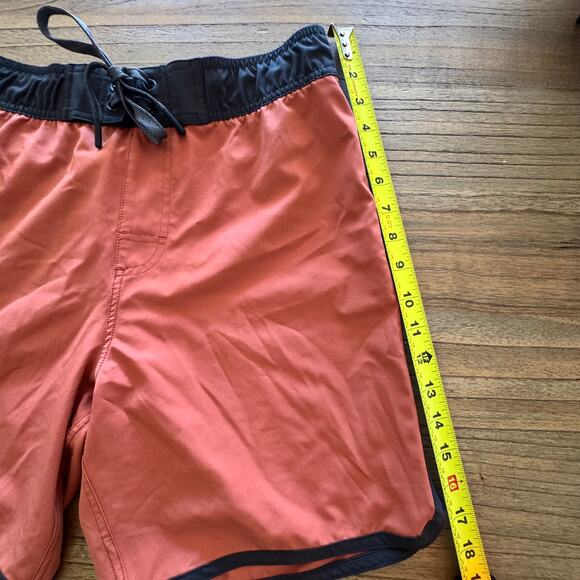 Prana Men's Hybrid Board Shorts - Size M - Picture 4 of 6